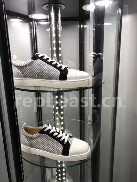 Super Max Christian Louboutin Shoes-741