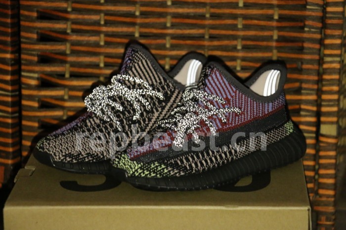Authentic Yeezy 350 Boost V2 “Yecheil” Non-Reflective Kids Shoes