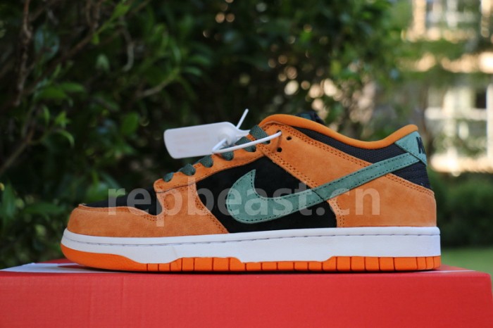 Authentic Nike Dunk Low SP “Ceramic”
