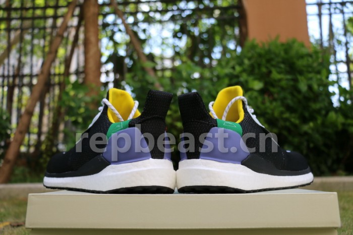 Authentic Pharrell Williams x AD Solar Hu Glide Black
