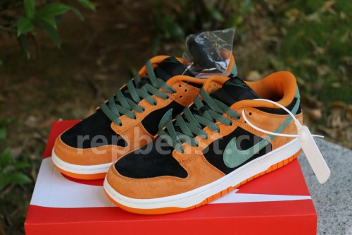 Authentic Nike Dunk Low SP “Ceramic”