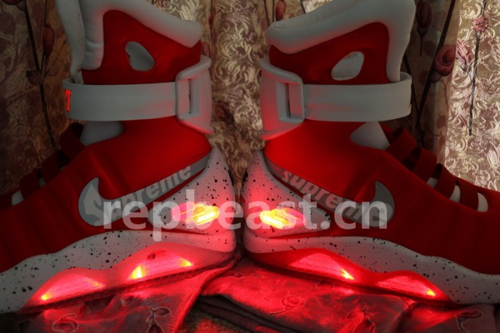 Authentic Supreme X Nike Air Mag