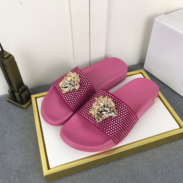 Versace women slippers AAA-020