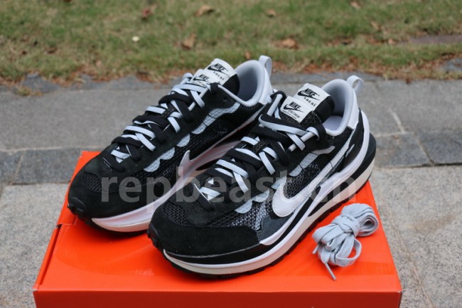 Authentic Sacai x Nike Pegasus VaporFly SP Black