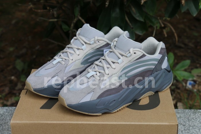 Authentic Yeezy 700 Boost Tephra