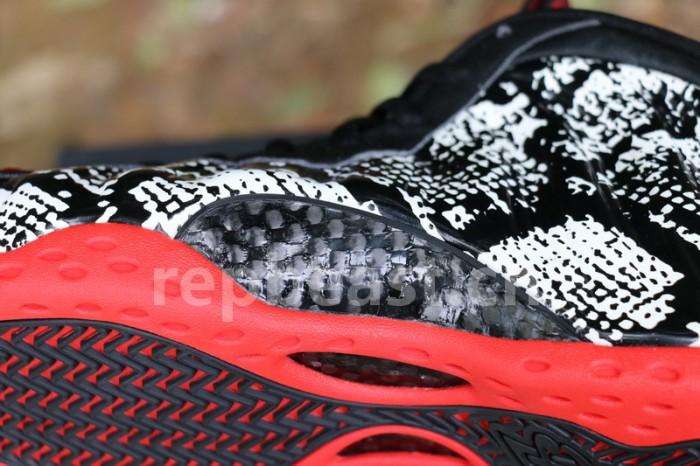 Authentic Nike Air Foamposite One “Snakeskin”