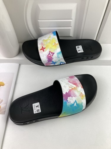 LV men slippers AAA-1144