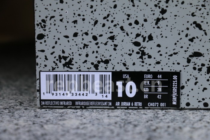 Authentic Air Jordan 6 “Reflective Bugs Bunny”