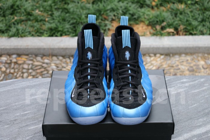 Authentic Nike Air Foamposite One “University Blue”