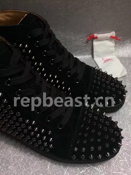 Super Max Christian Louboutin Shoes-457