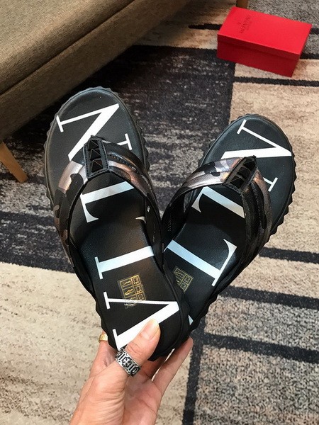 VT Men slippers AAA-041