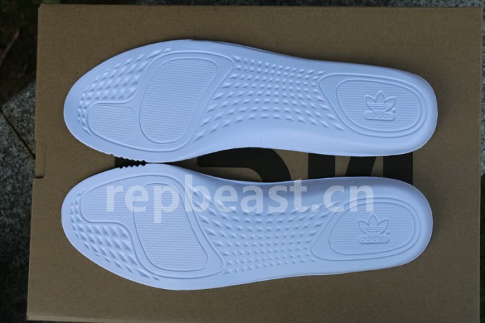 Authentic Yeezy Boost 350 V2 “Grey Gum”