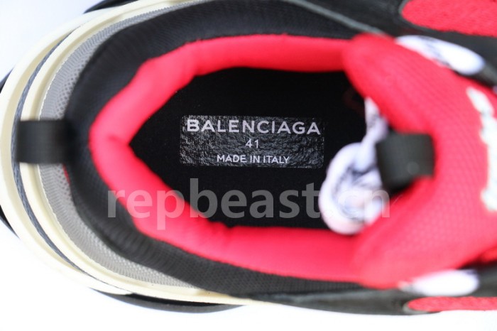 B 17FW Tripe-S High End Sneaker-019