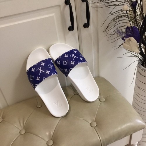 LV women slippers AAA-167