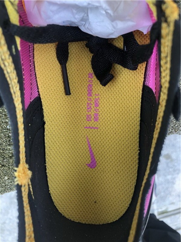 Authentic Nike Waffle One“ Active Fuchsia”