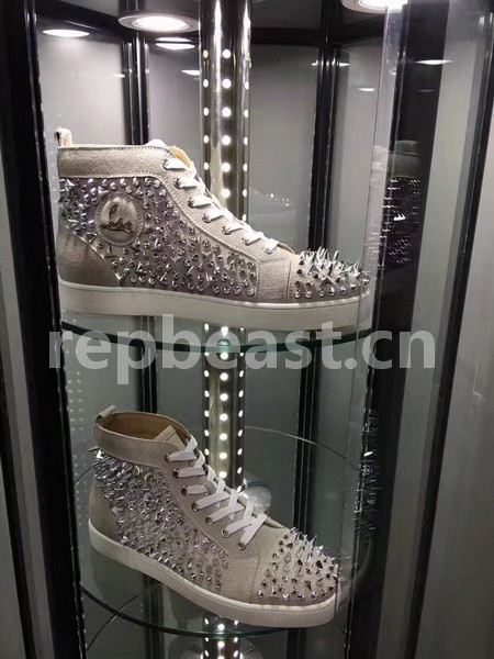 Super Max Christian Louboutin Shoes-663