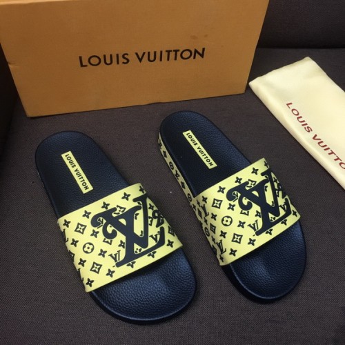 LV women slippers AAA-316