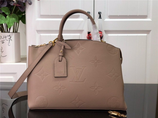 LV High End Quality Bag-869