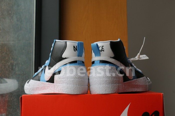 Authentic Sacai x Nike Blazer Mid BV0072-001