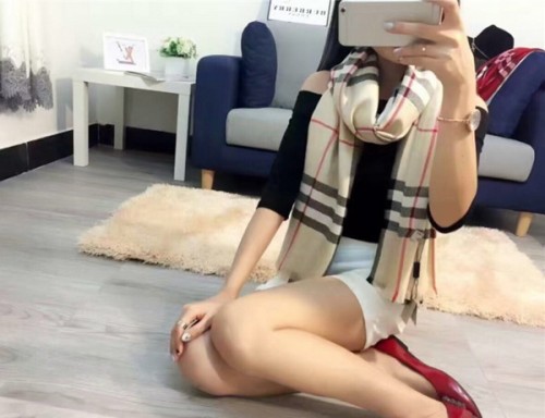 Burberry Silk Scarf AAA-113