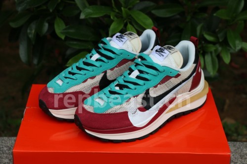 Authentic Sacai x Nike Pegasus VaporFly SP Villain Red