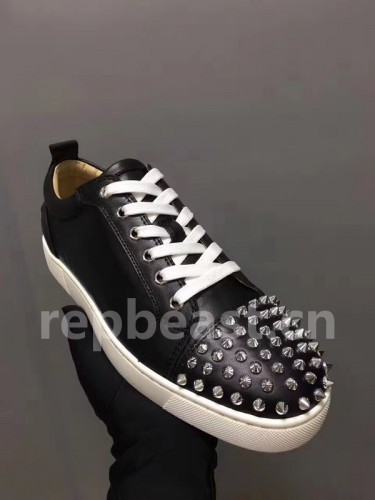 Super Max Christian Louboutin Shoes-814