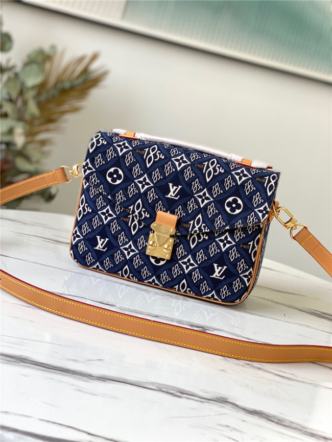 LV High End Quality Bag-695