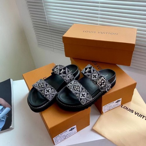 LV women Sandals 1：1 Quality-305