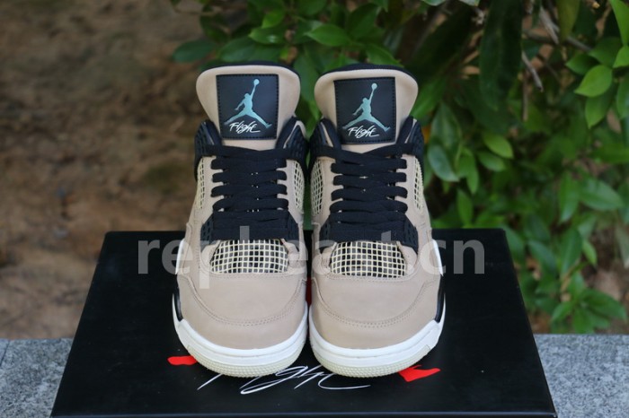 Authentic Air Jordan 4“Mushroom”