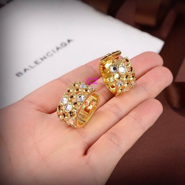 B Earring-036