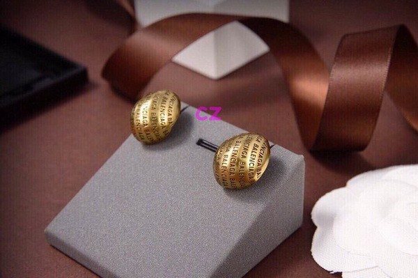 B Earring-046