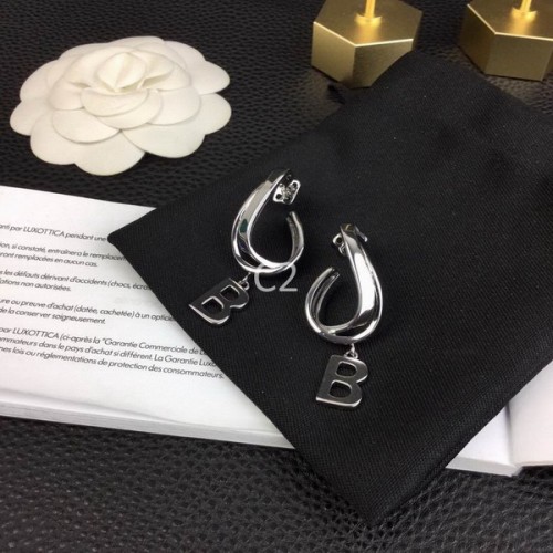 B Earring-019