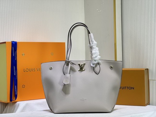 LV Hangbags AAA Women-888