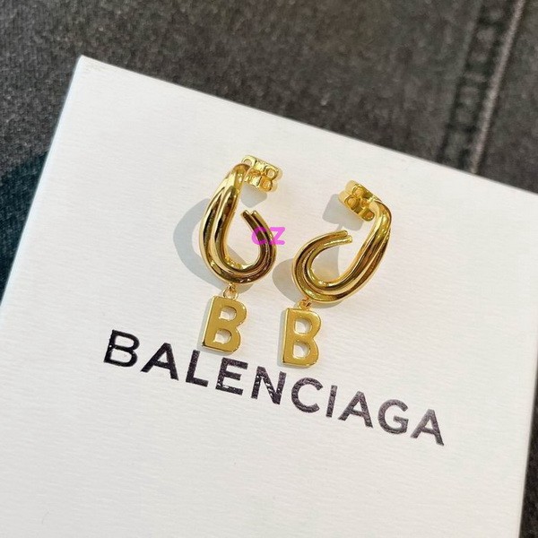 B Earring-039