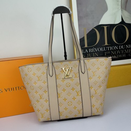 LV Hangbags AAA Women-847