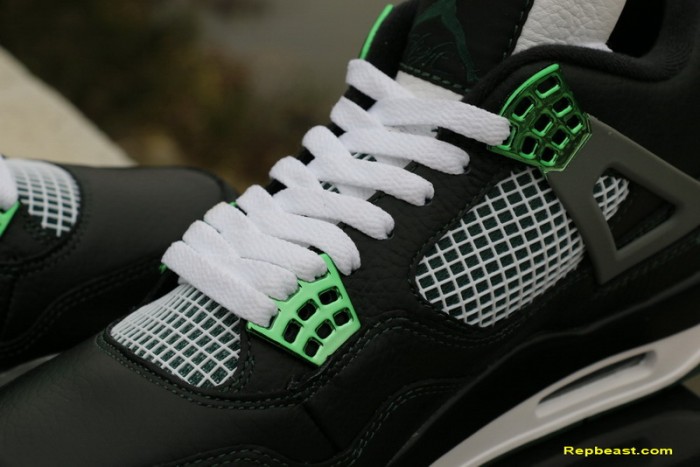 Authentic Air Jordan 4 “Oregon Ducks”