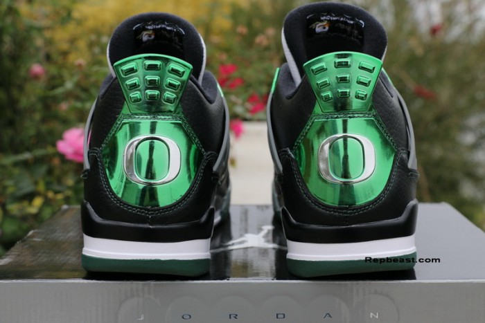 Authentic Air Jordan 4 “Oregon Ducks”