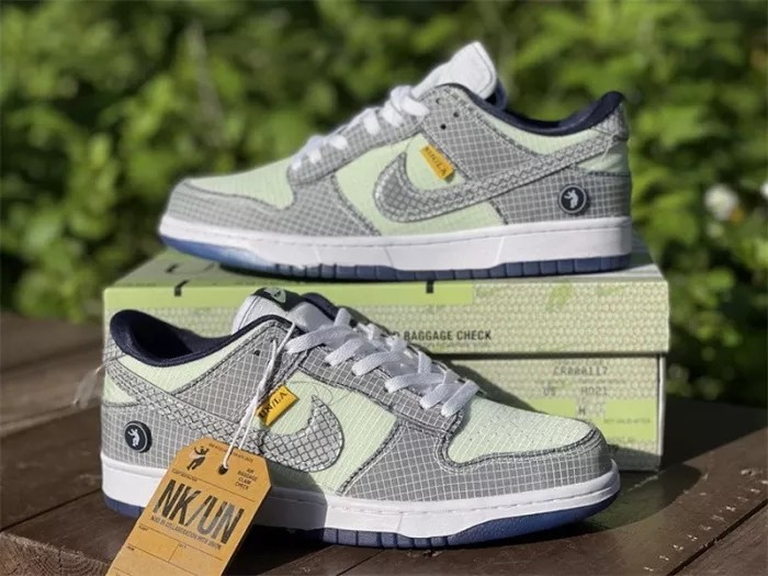 Authentic Union x Nike Dunk Low  DJ9649-401
