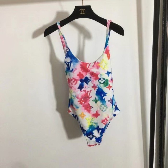LV Bikini-085
