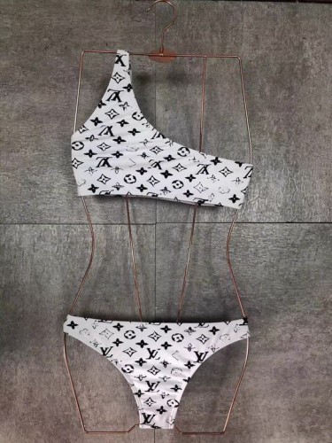 LV Bikini-011