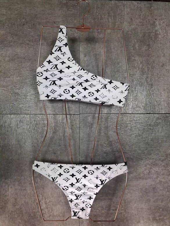 LV Bikini-011