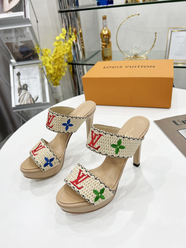LV women Sandals 1：1 Quality-400
