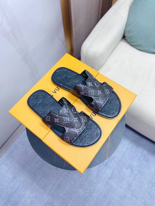 LV Sandals 1：1 Quality-338