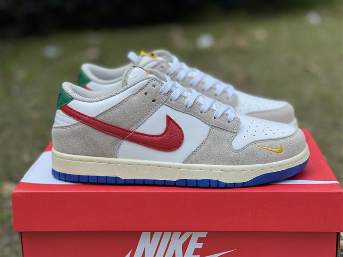Authentic Nike SB Dunk Low Grey White