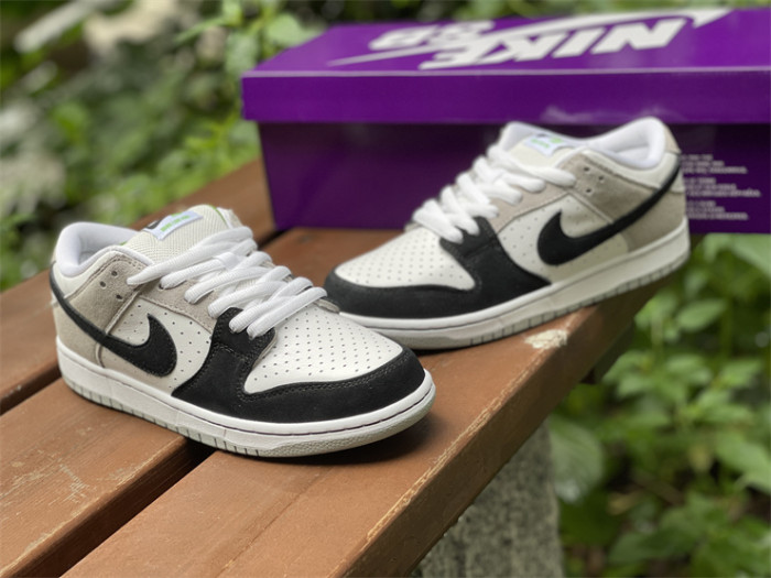 Authentic Nike SB Dunk Low “Chlorophyll”
