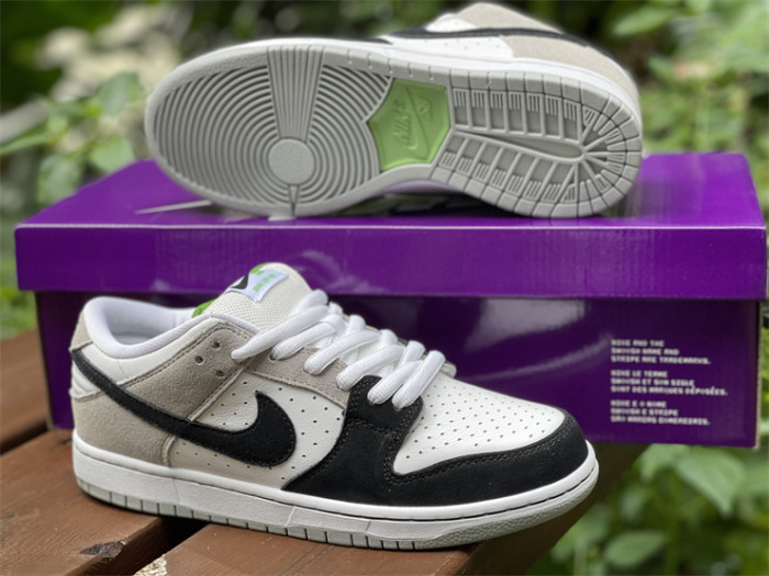 Authentic Nike SB Dunk Low “Chlorophyll”