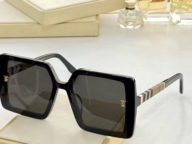 Burberry Sunglasses AAAA-299