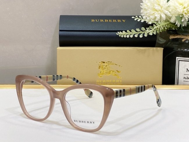 Burberry Sunglasses AAAA-457