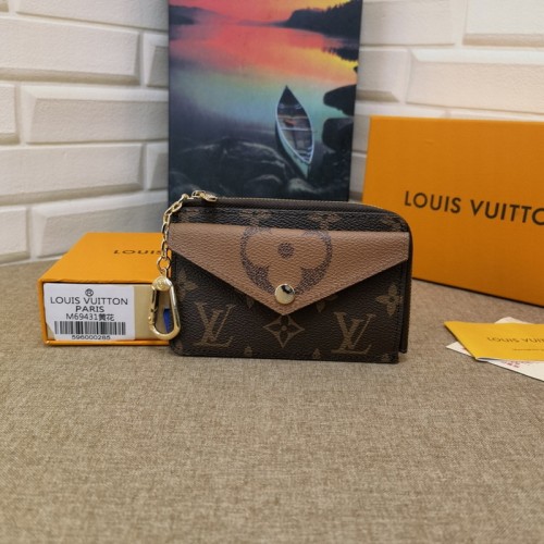 Super Perfect LV Wallet-080