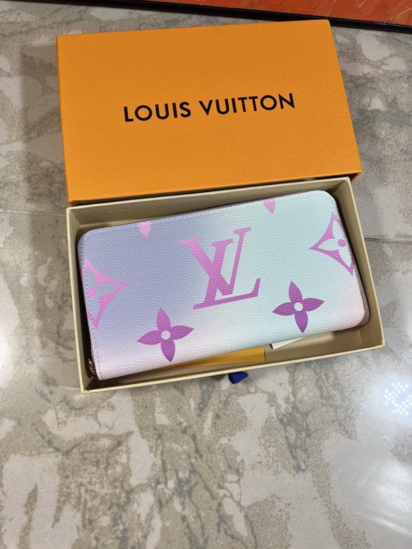 Super Perfect LV Wallet-306